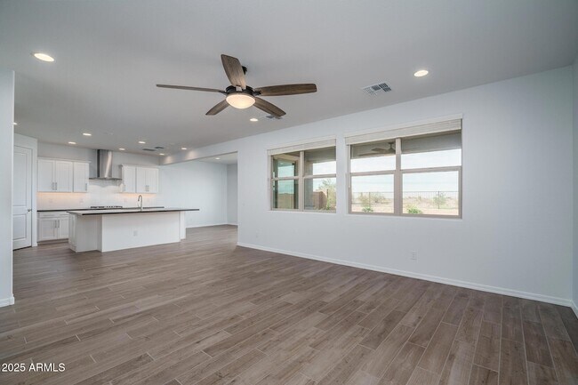 Building Photo - 9036 S 169th Dr