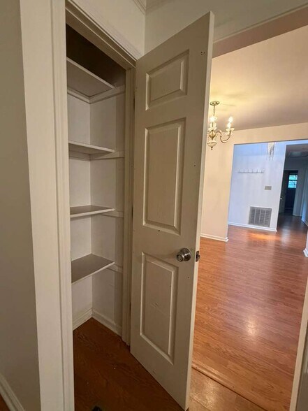 Building Photo - 11409 Hickory Hill Rd