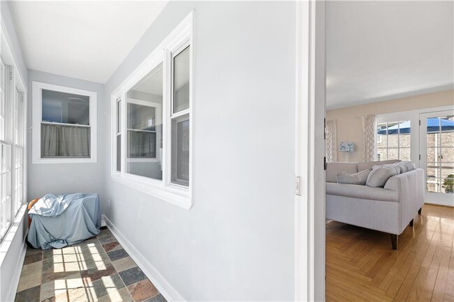 Building Photo - 479 Wolcott Ave