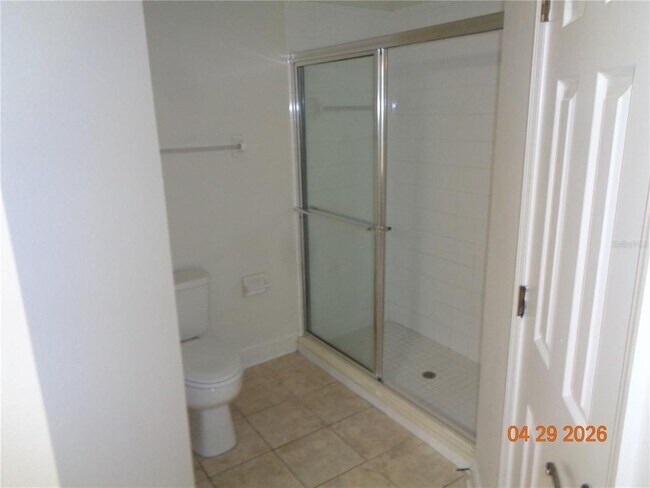 Building Photo - 210 Woodhouse Ln