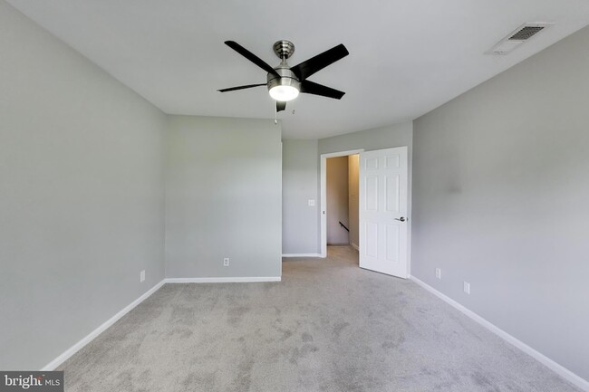 Building Photo - 10821 Hampton Mill Terrace