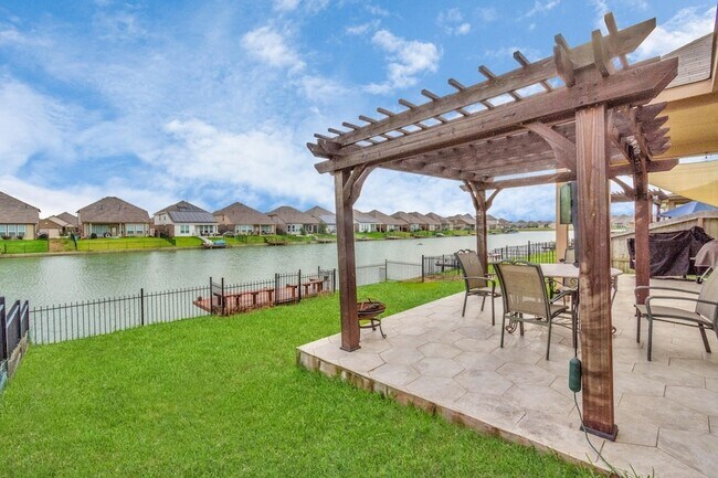 Building Photo - 24834 Puccini Pl
