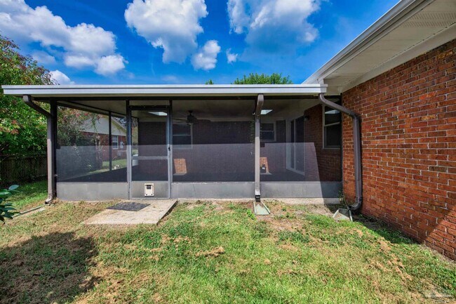 Building Photo - 4910 La Ventana Cir
