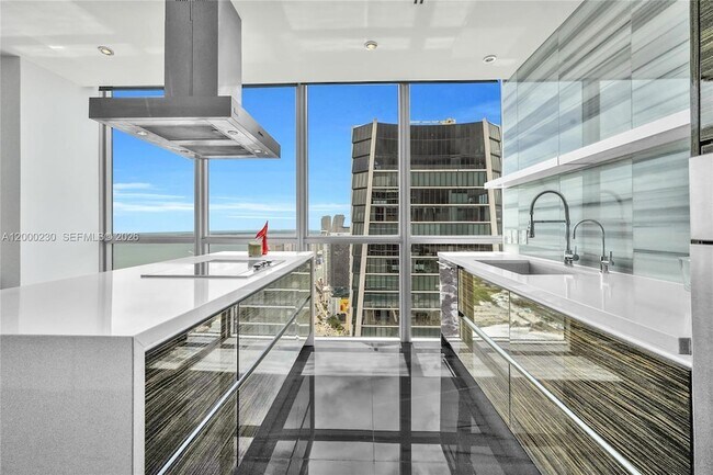 Building Photo - 1100 Biscayne Blvd