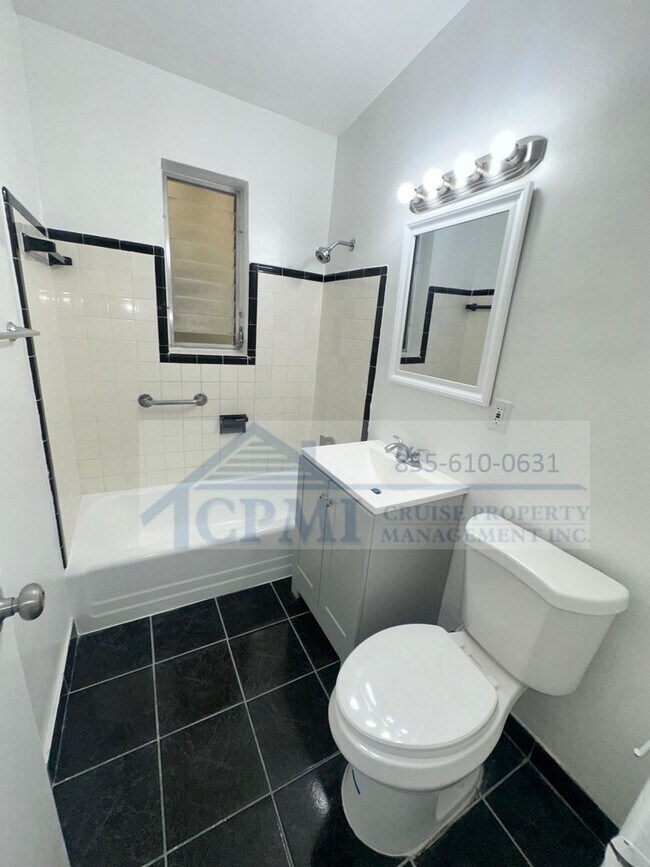 Building Photo - The perfect 3/1 single home in Pompano Beach - Washer and Dryer in unit!