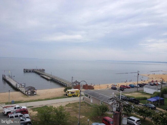 Building Photo - 100 Taylor St