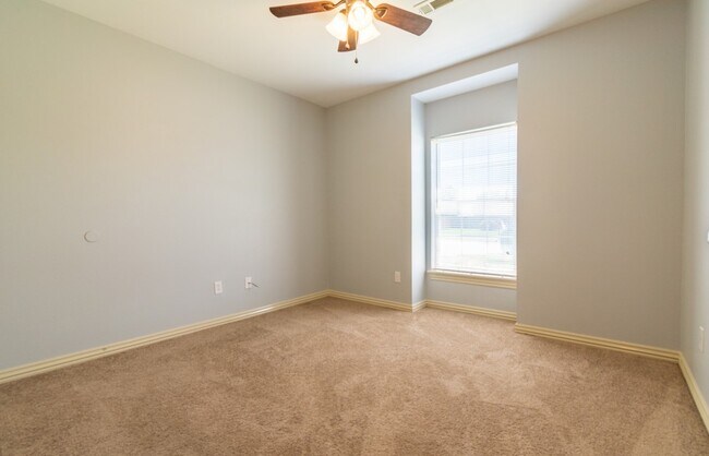 Building Photo - 1032 Morgan Haley Ln