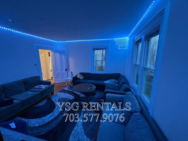 Building Photo - 25 Linwood St