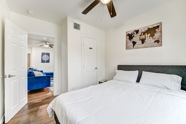 Building Photo - 2720 Truxillo St