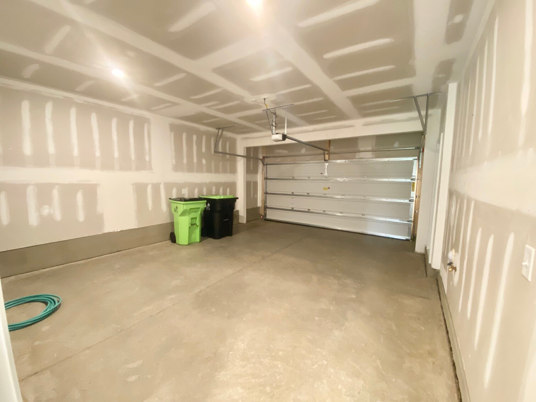 Building Photo - 2843 Macbeth Ln