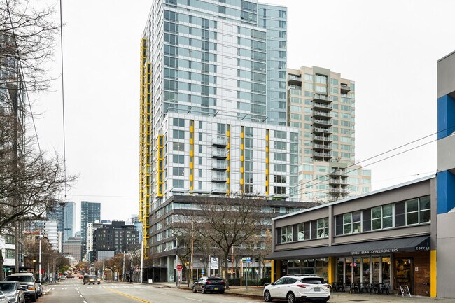 Building Photo - 225 Cedar St