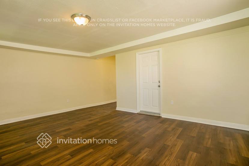 Building Photo - 15641 Clarkgrove St