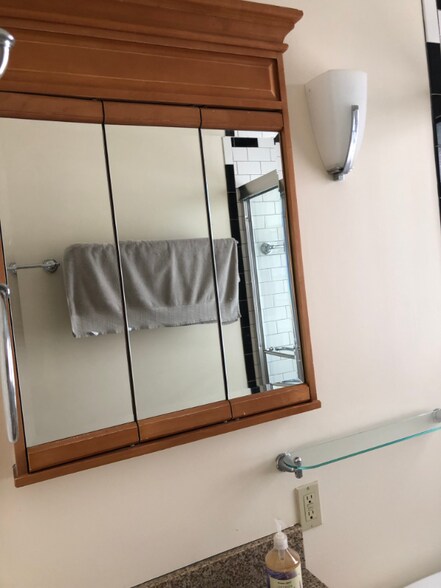 Building Photo - 1315 Park Rd NW