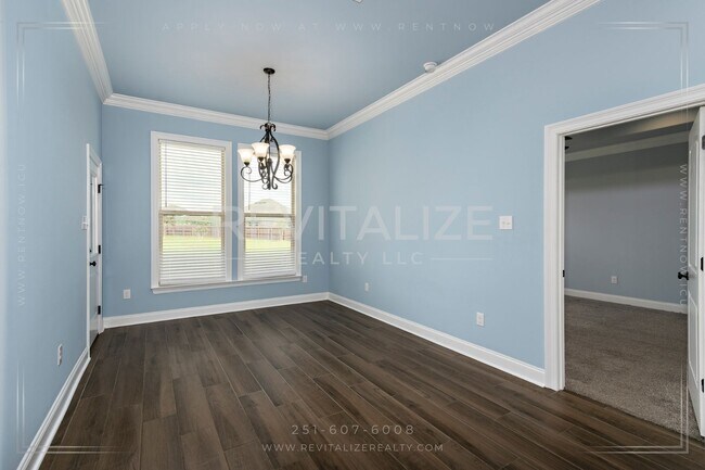 Building Photo - HALF-DEPOSIT SPECIAL! Stunning Luxury Home in Silverhill with Huge Diamond Shaped Backyard!