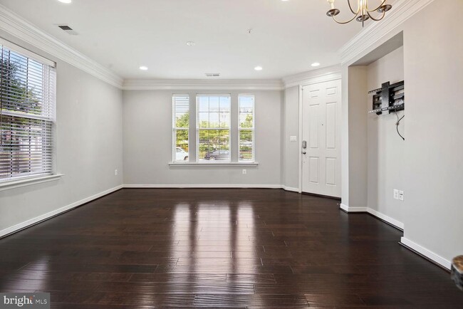 Building Photo - 25562 Casale Terrace