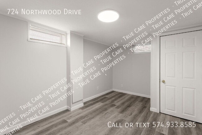 Building Photo - 724 Northwood Dr
