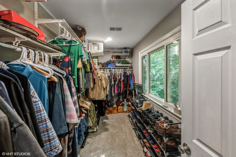 Building Photo - 7804 New London Dr