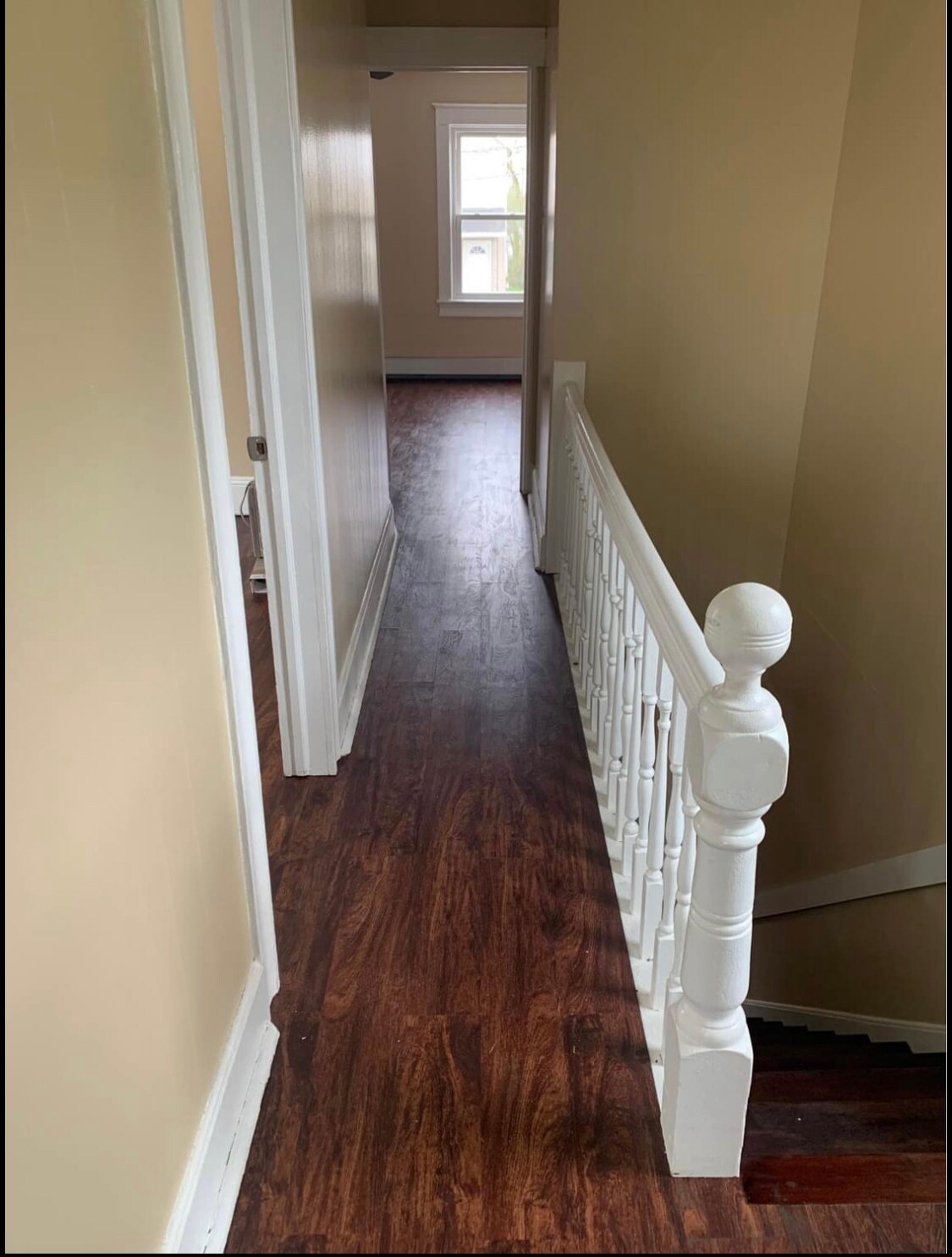 Building Photo - 382 E Grove St