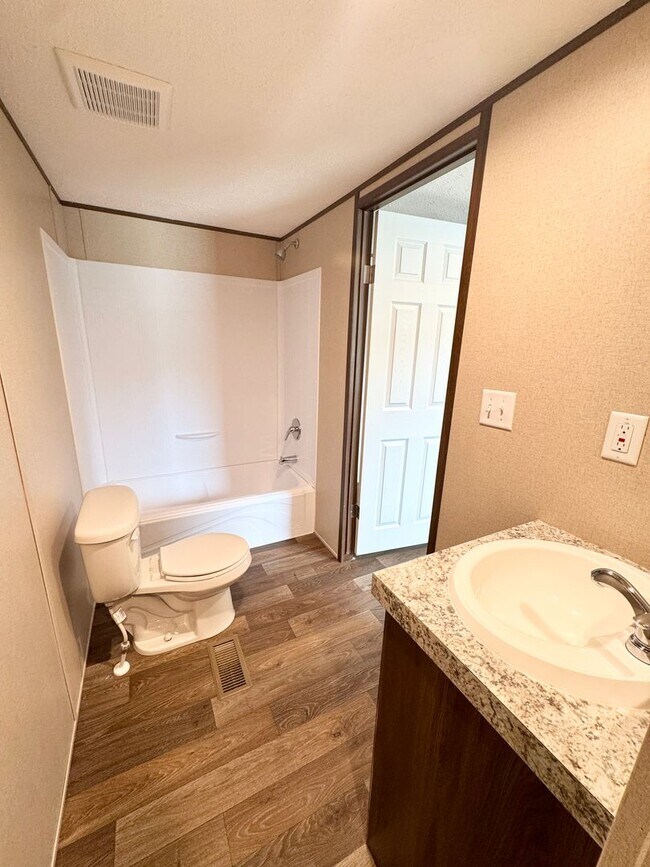 Building Photo - 3 Bedroom, 2 Bath in Aynor - off Edwards Rd!