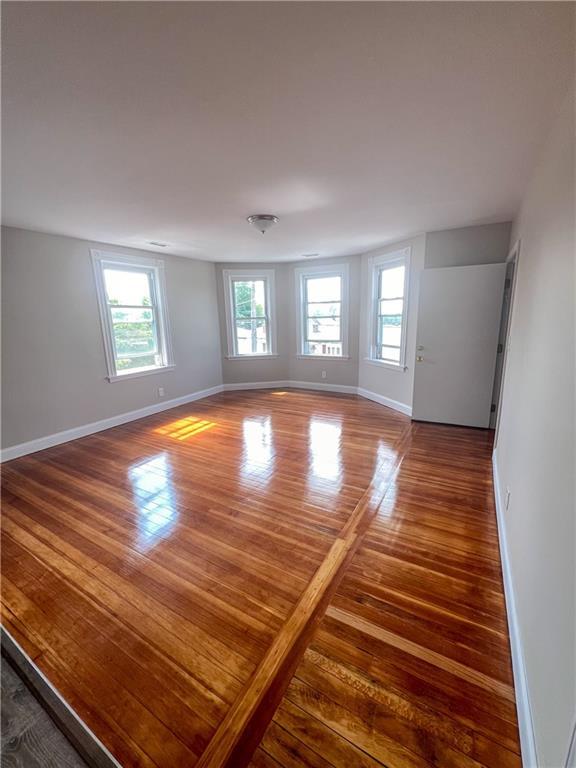 Building Photo - 37 Old Oak Ave