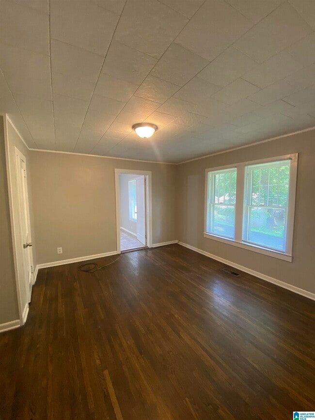 Building Photo - 139 Elrie Blvd