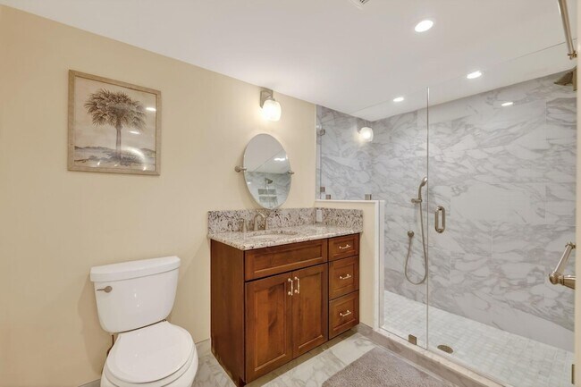 Building Photo - 9960 S Ocean Dr