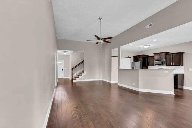 Building Photo - 987 Promenade Dr