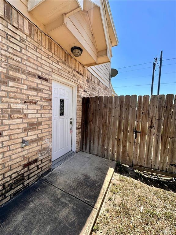 Building Photo - 2606 Phoenix St