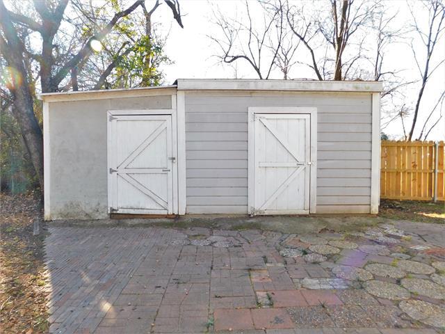 Building Photo - 808 N Elm St