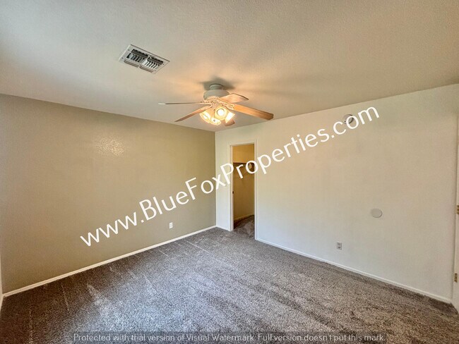 Building Photo - 13724 E Oxmoor Valley Dr