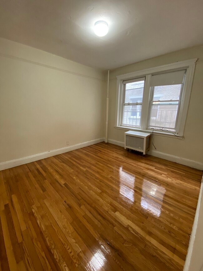 Building Photo - 1687 Commonwealth Ave