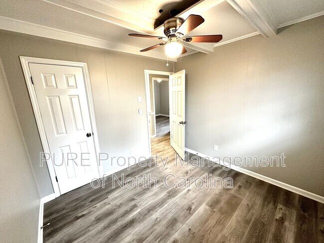 Building Photo - 1414 White St