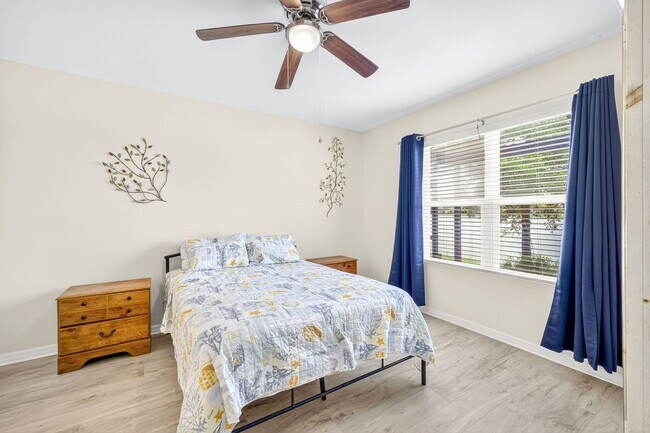 Building Photo - 3 Bedroom 2 Bath 2 Car garage at Magnolia ...