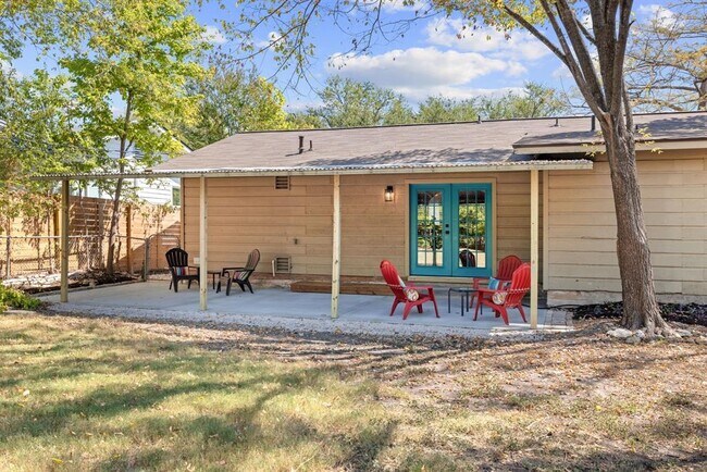 Building Photo - 5306 Basswood Ln