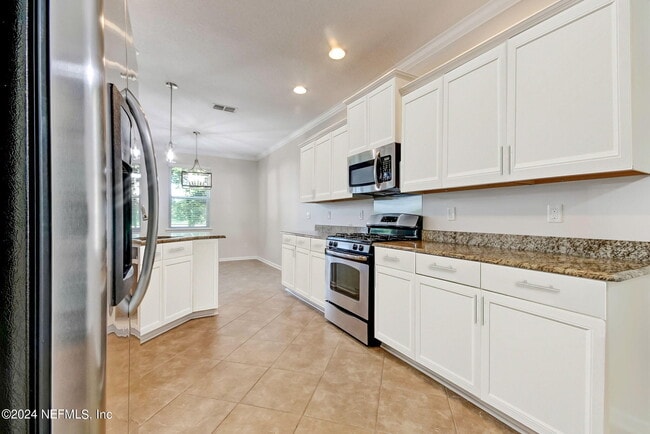 Building Photo - 500 Howland Drive