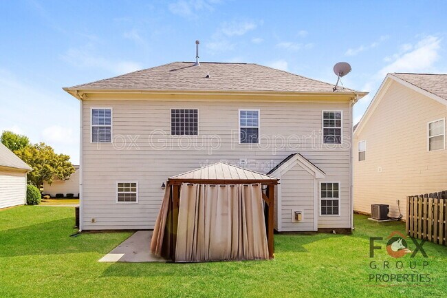 Building Photo - 9017 Socata Way