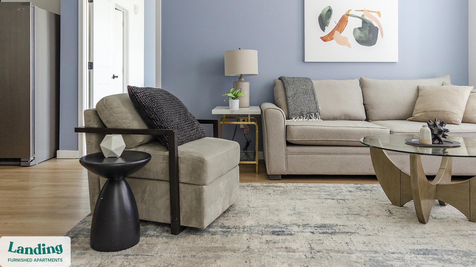 Building Photo - 650 N Main St