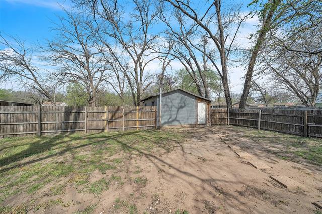 Building Photo - 600 N Mill St