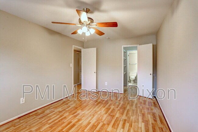 Building Photo - 5681 Harpers Farm Rd