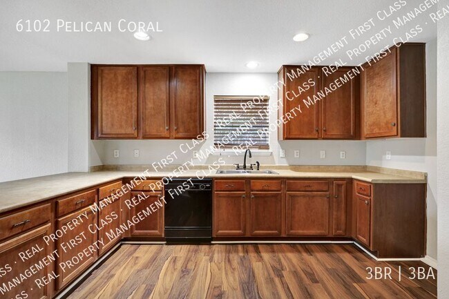 Building Photo - 6102 Pelican Coral