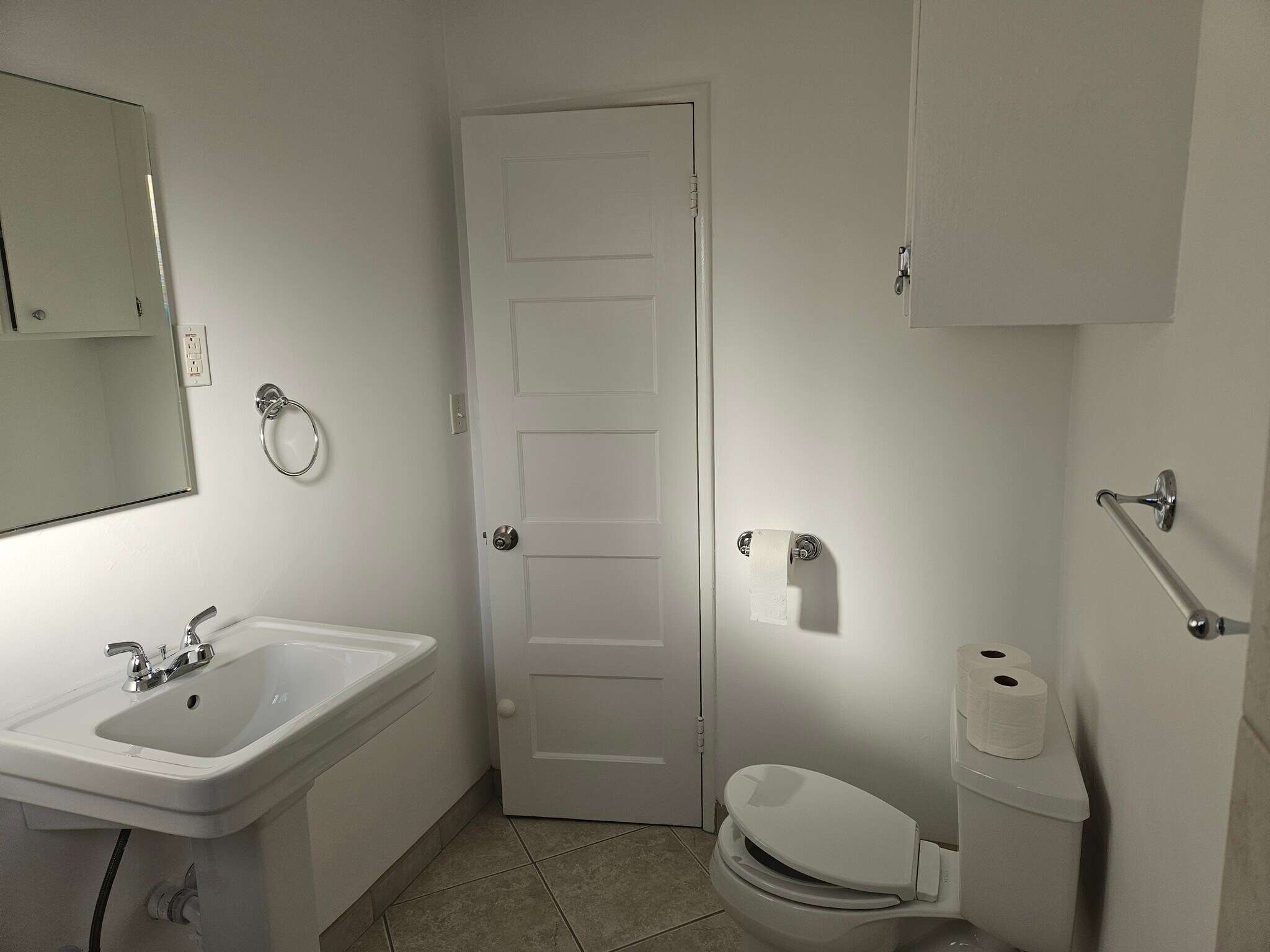 Bathroom - 25515 Senator Ave