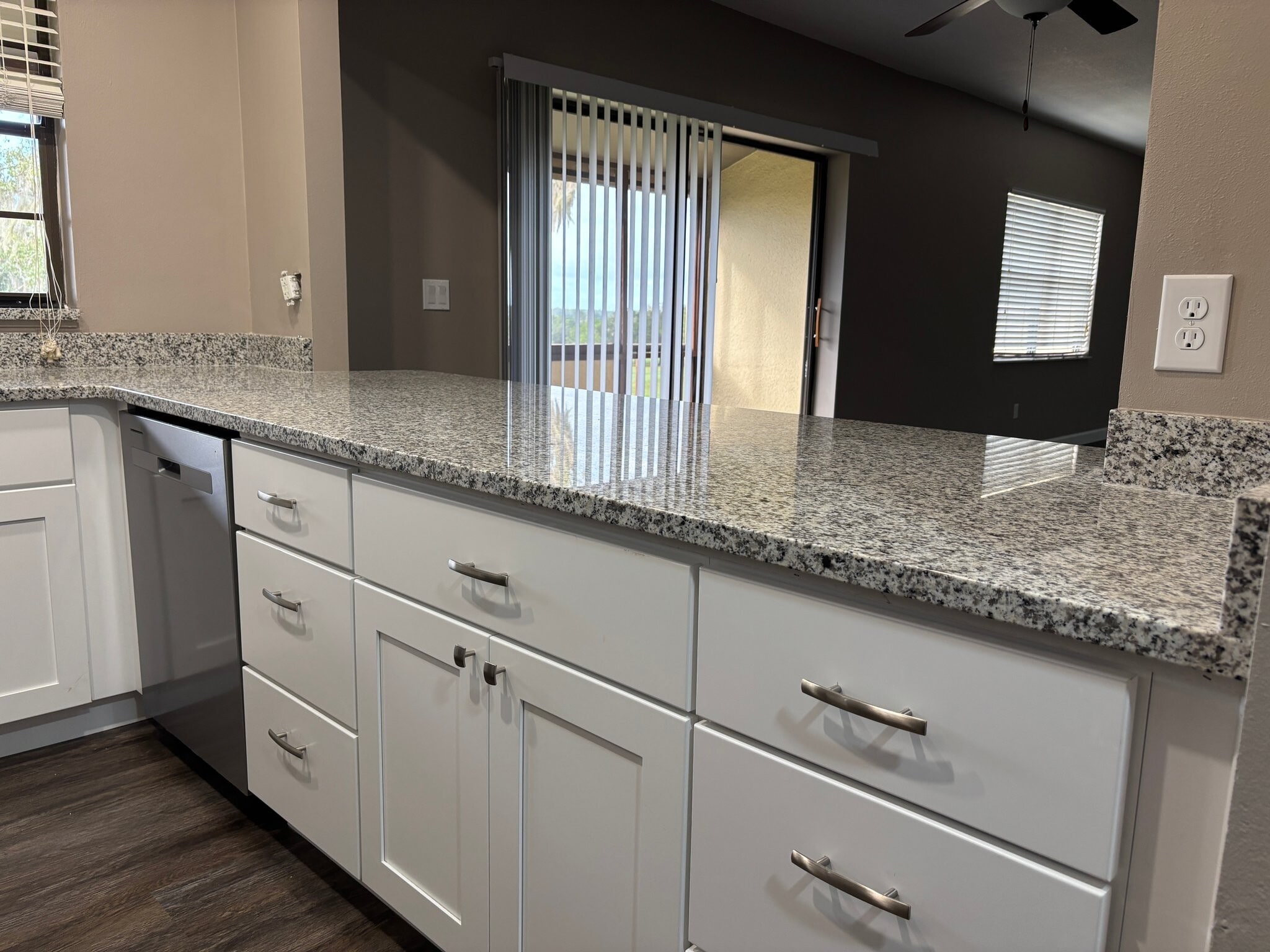 Building Photo - 3437 E Fort King St