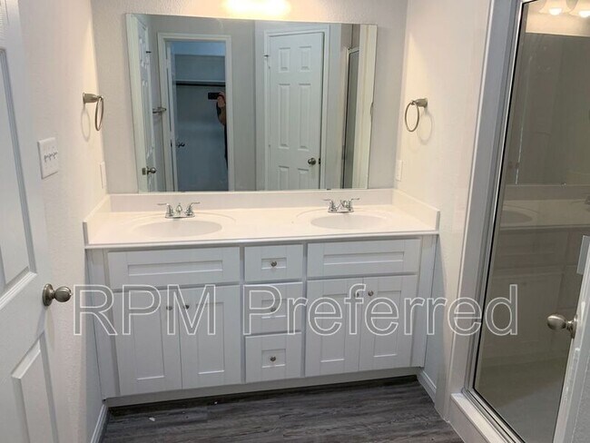 Building Photo - 12703 Pebble Creek Ln