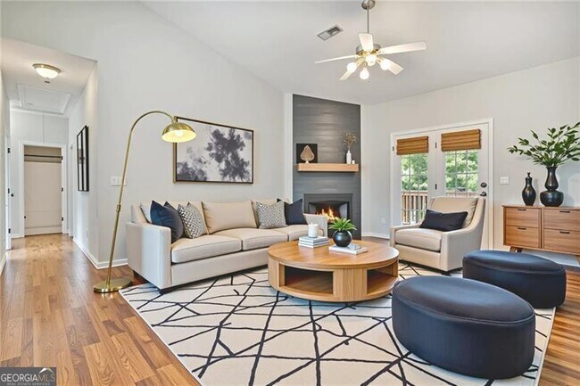 Building Photo - 14 Bryan Springs Rd SW