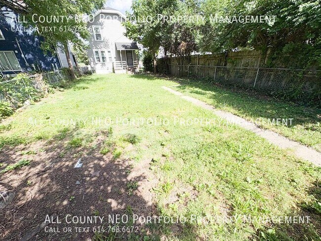 Building Photo - 511 Fairfield Ave