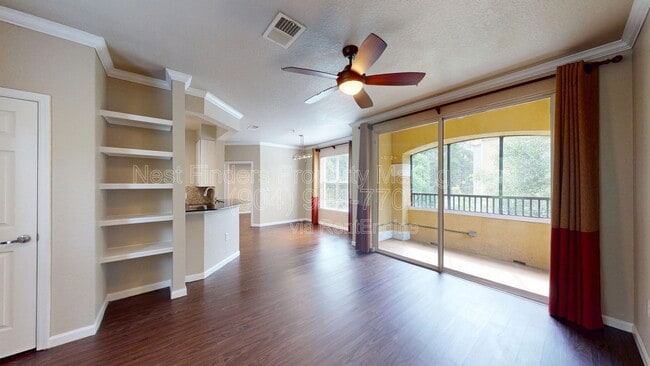 Building Photo - 8539 Gate Pkwy W