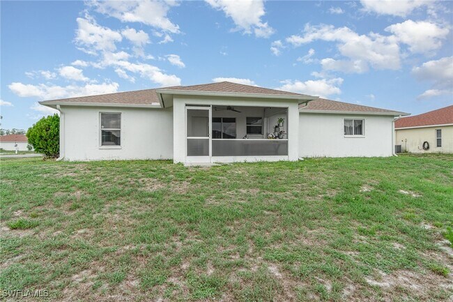 Building Photo - 879 Rue Labeau Cir