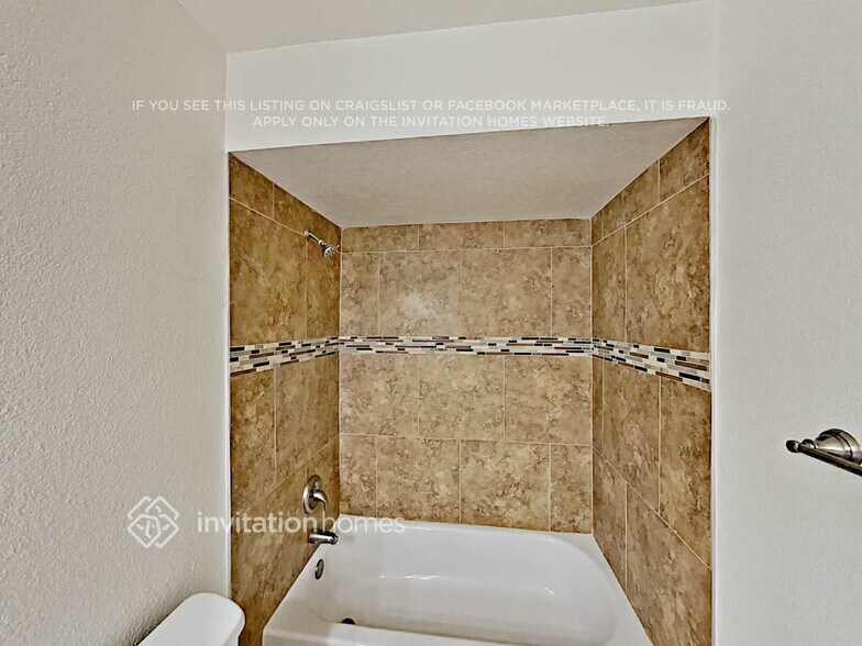 Building Photo - 2831 S Don Luis Cir