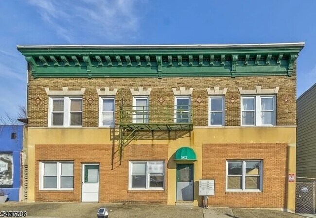 Building Photo - 502 Washington Ave