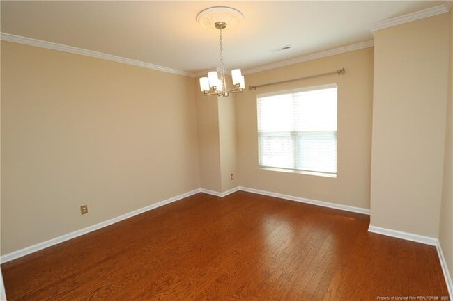 Building Photo - 711 Keystone Park Dr